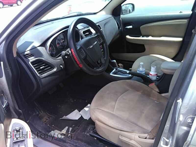 2013 Chrysler 200 - VIN: 1C3CCBAB7DN691864 - Фото 3