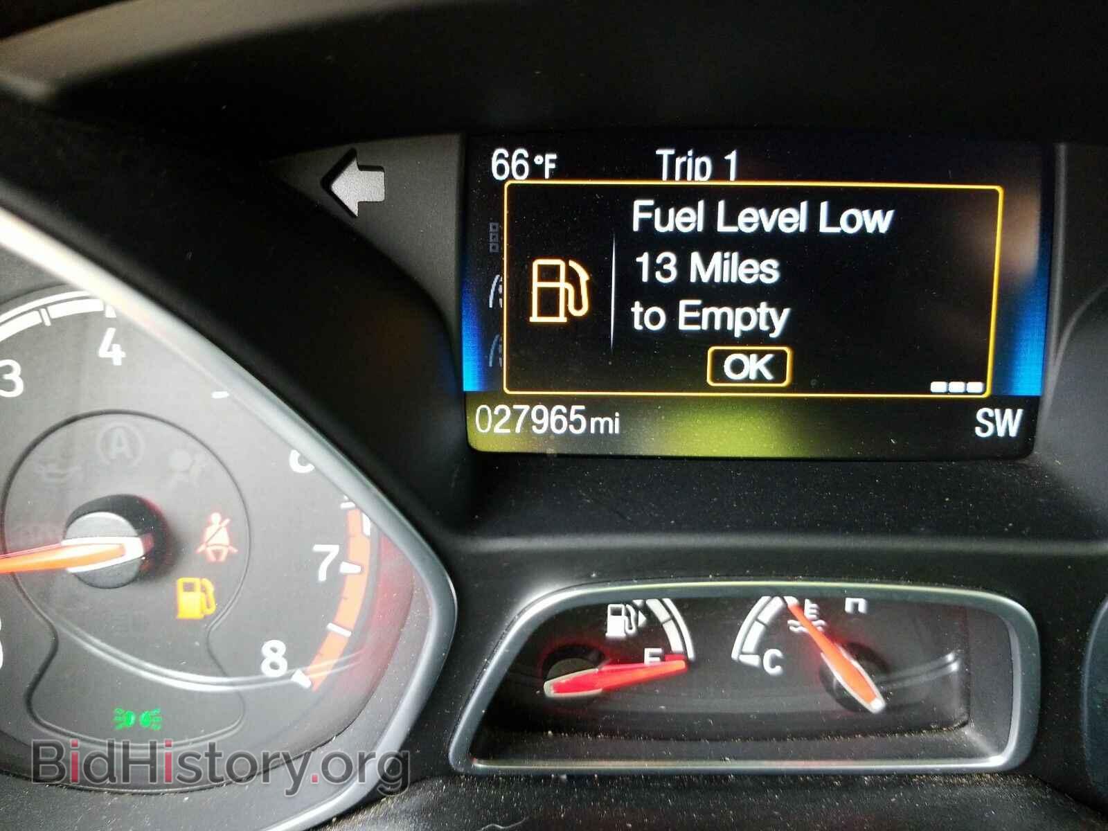 2017 Ford Focus - VIN: 1FADP3L9XHL242383 - Фото 5