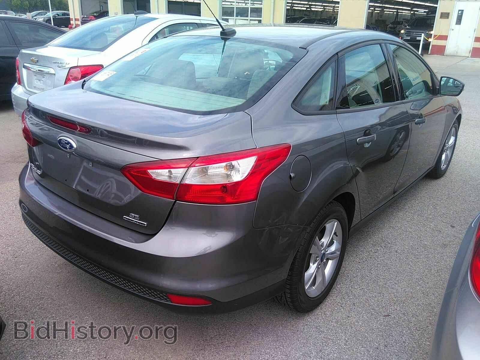 2013 Ford Focus - VIN: 1FADP3F26DL199458 - Photo 2