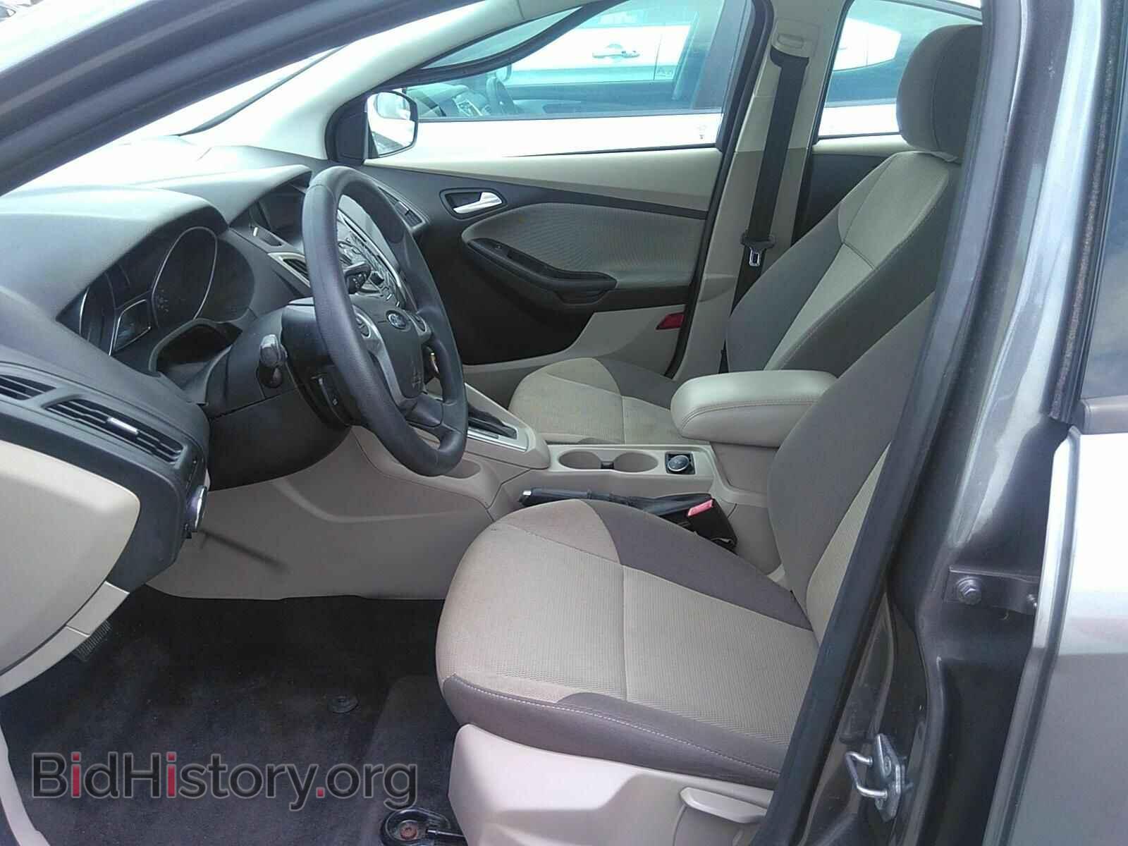 2013 Ford Focus - VIN: 1FADP3F26DL199458 - Photo 3
