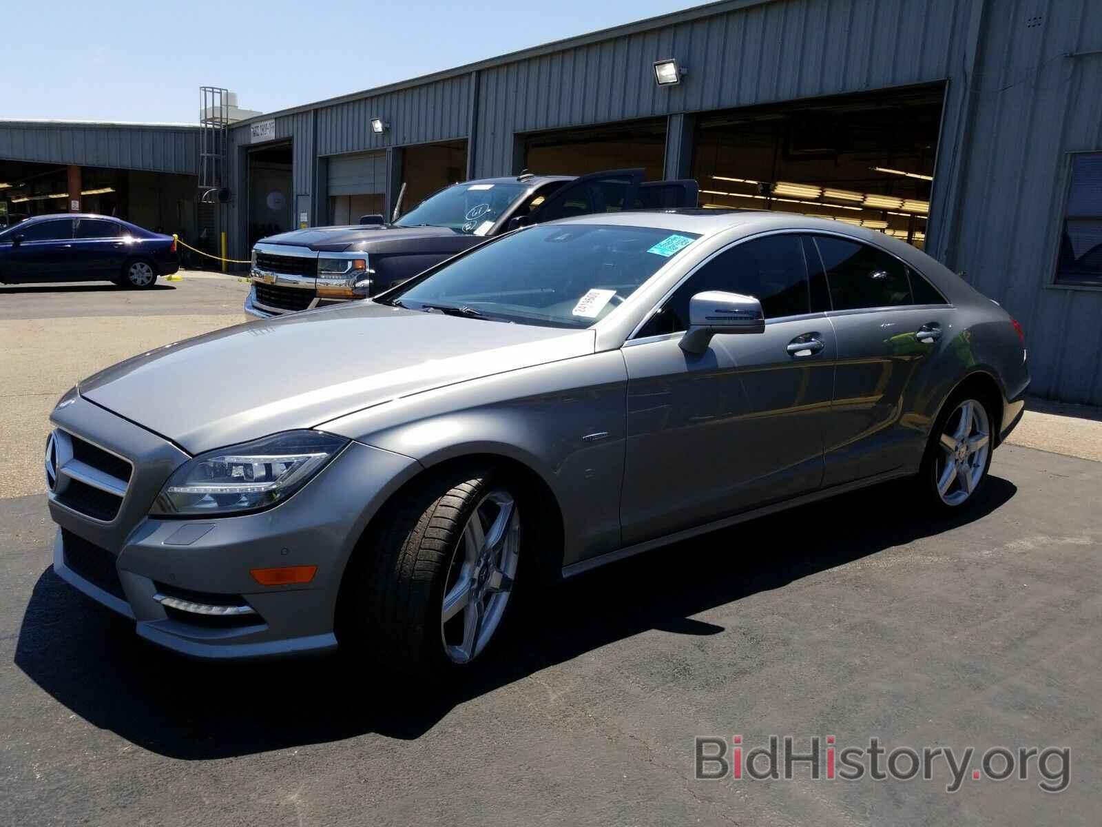 Photo WDDLJ7DB1CA052711 - Mercedes-Benz CLS-Class 2012