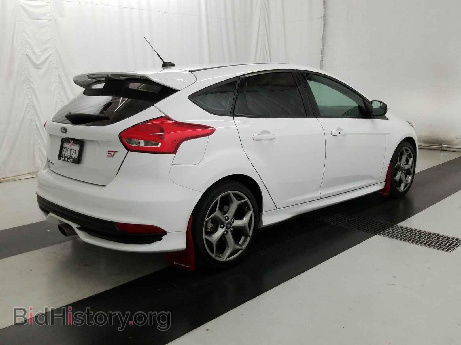 2017 Ford Focus - VIN: 1FADP3L96HL299888 - Фото 4