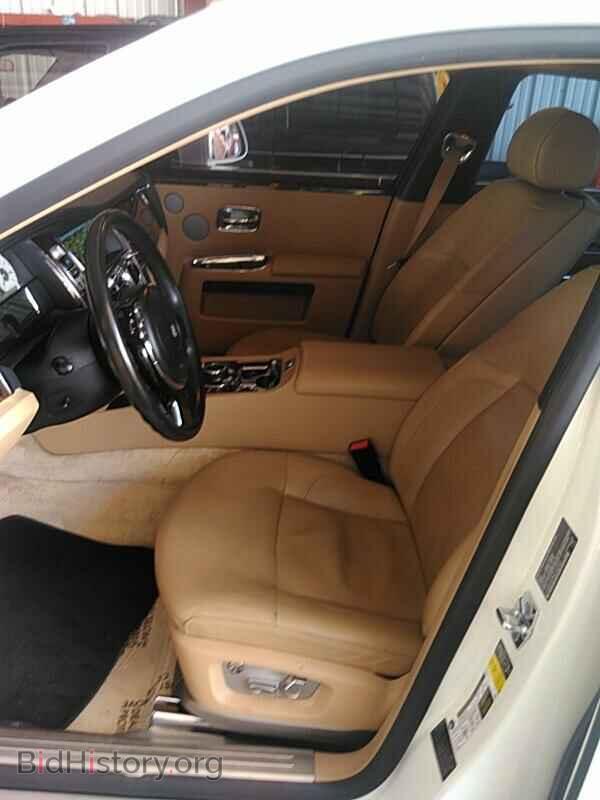 2014 Rolls-Royce Ghost - VIN: SCA664S59EUX52652 - Фото 3