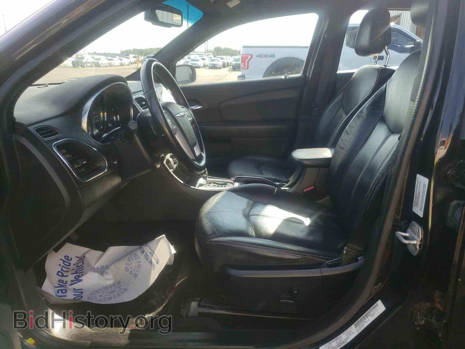 2014 Chrysler 200 - VIN: 1C3CCBCG3EN100035 - Фото 3