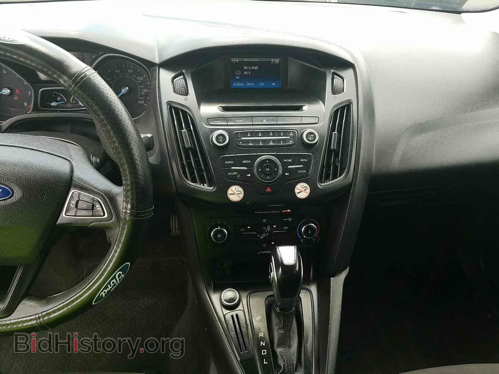 2015 Ford Focus - VIN: 1FADP3F2XFL329244 - Фото 4