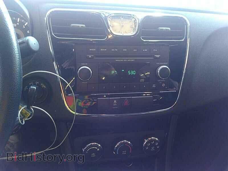 2013 Chrysler 200 - VIN: 1C3CCBAB9DN667825 - Фото 4