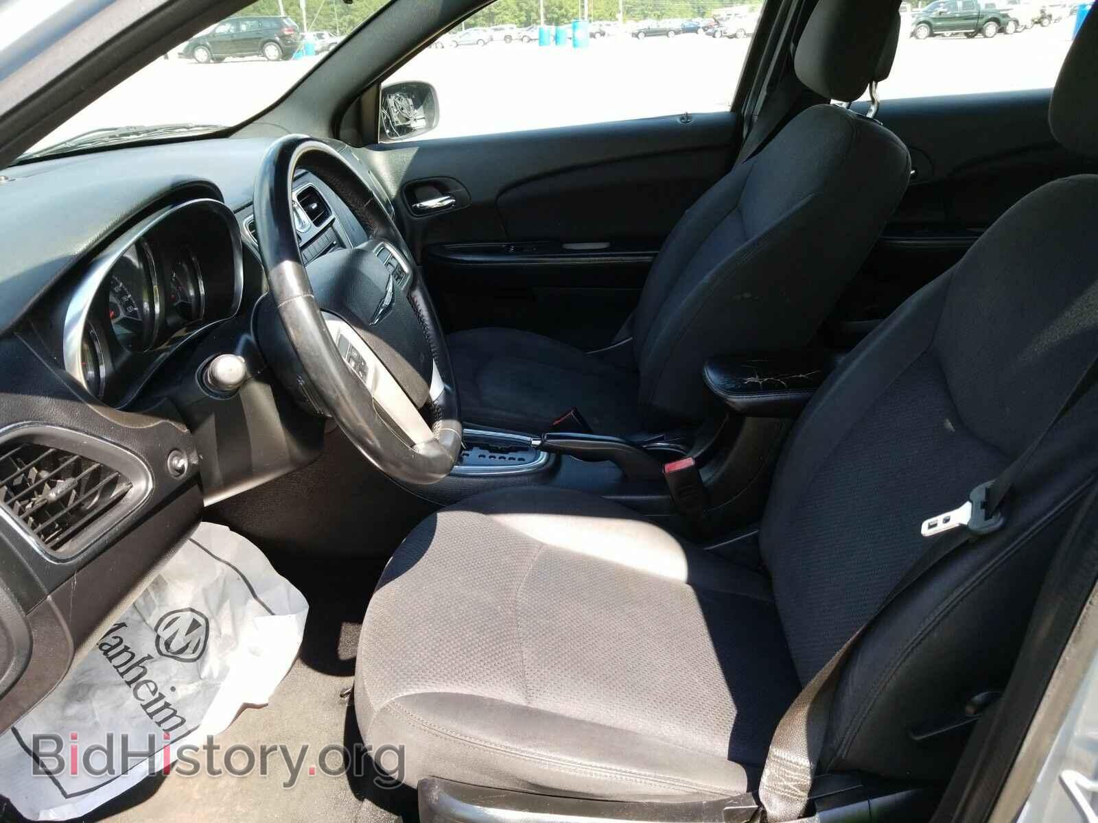 2013 Chrysler 200 - VIN: 1C3CCBBB5DN732765 - Фото 3