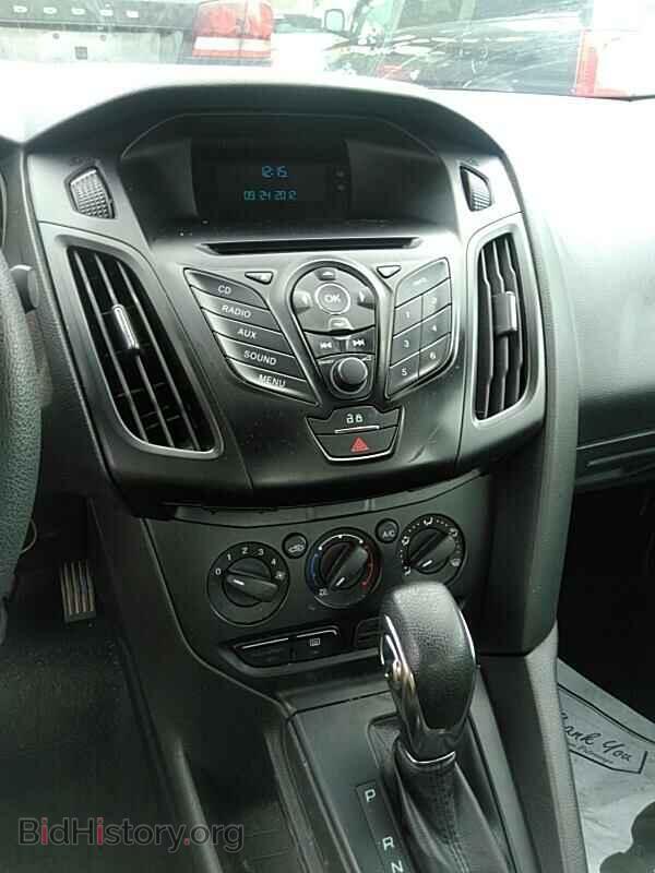 2013 Ford Focus - VIN: 1FADP3E20DL162567 - Photo 4
