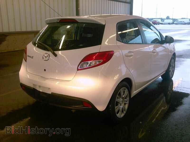 2011 Mazda Mazda2 - VIN: JM1DE1HY1B0112117 - Фото 2
