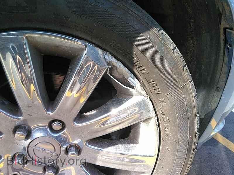 2013 Chrysler 200 - VIN: 1C3CCBBB1DN539271 - Фото 9