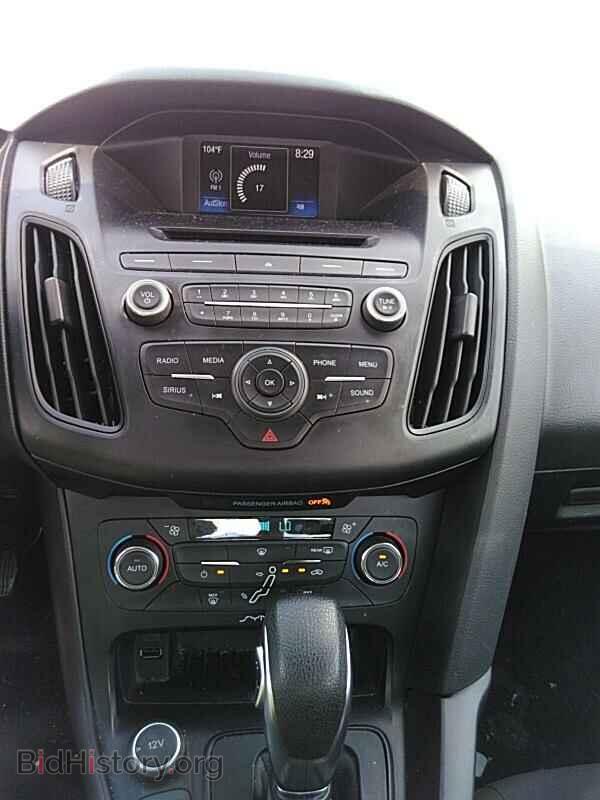 2017 Ford Focus - VIN: 1FADP3FE3HL275041 - Фото 4
