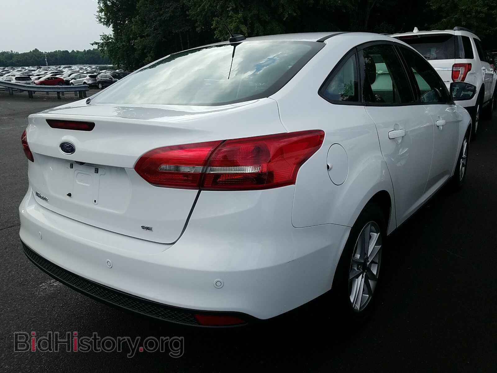 2016 Ford Focus - VIN: 1FADP3F23GL349921 - Photo 2