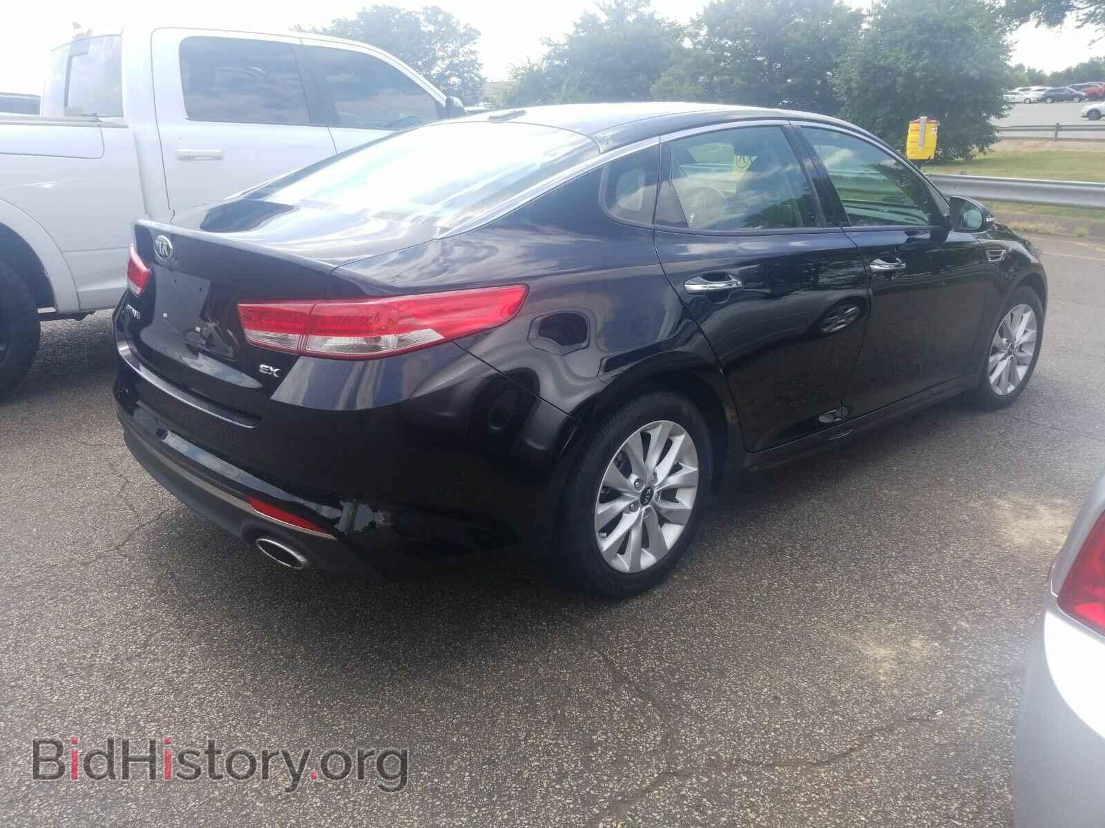 2017 Kia Optima - VIN: 5XXGU4L32HG143669 - Photo 2