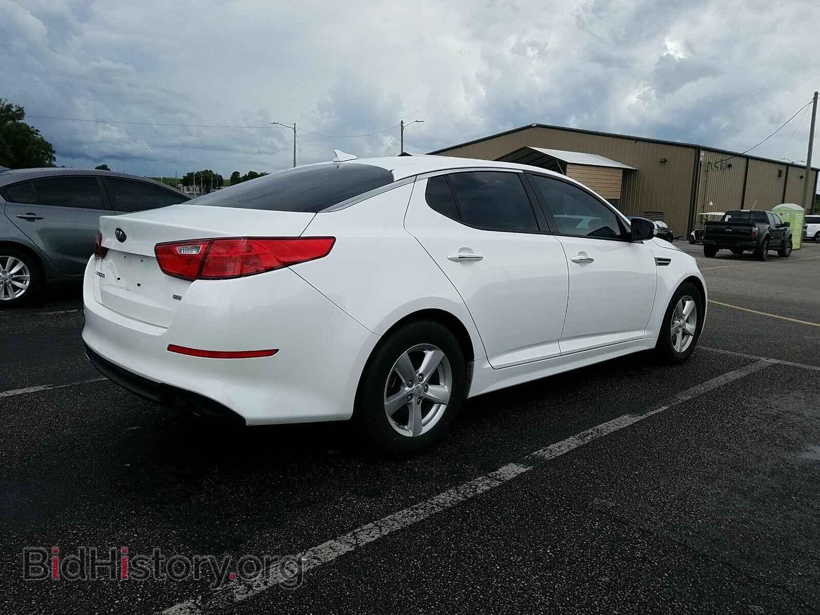 2015 Kia Optima - VIN: KNAGM4A76F5609124 - Фото 2