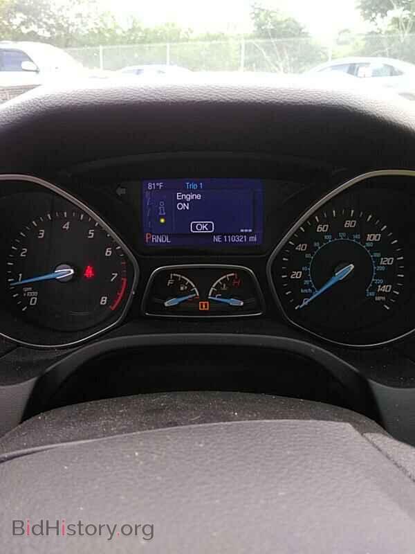 2013 Ford Focus - VIN: 1FADP3F22DL185444 - Photo 5