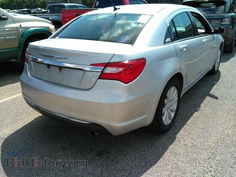 2011 Chrysler 200 - VIN: 1C3BC1FB0BN521440 - Фото 2