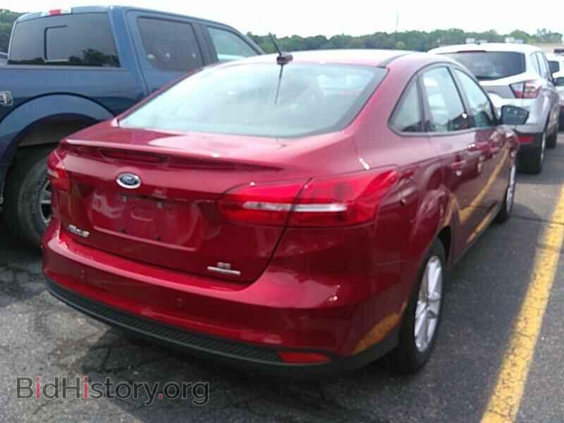 2016 Ford Focus - VIN: 1FADP3F27GL267285 - Photo 2
