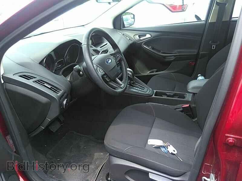 2016 Ford Focus - VIN: 1FADP3F27GL267285 - Photo 3