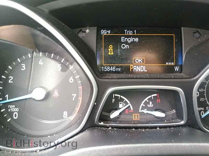 2016 Ford Focus - VIN: 1FADP3F27GL267285 - Photo 5