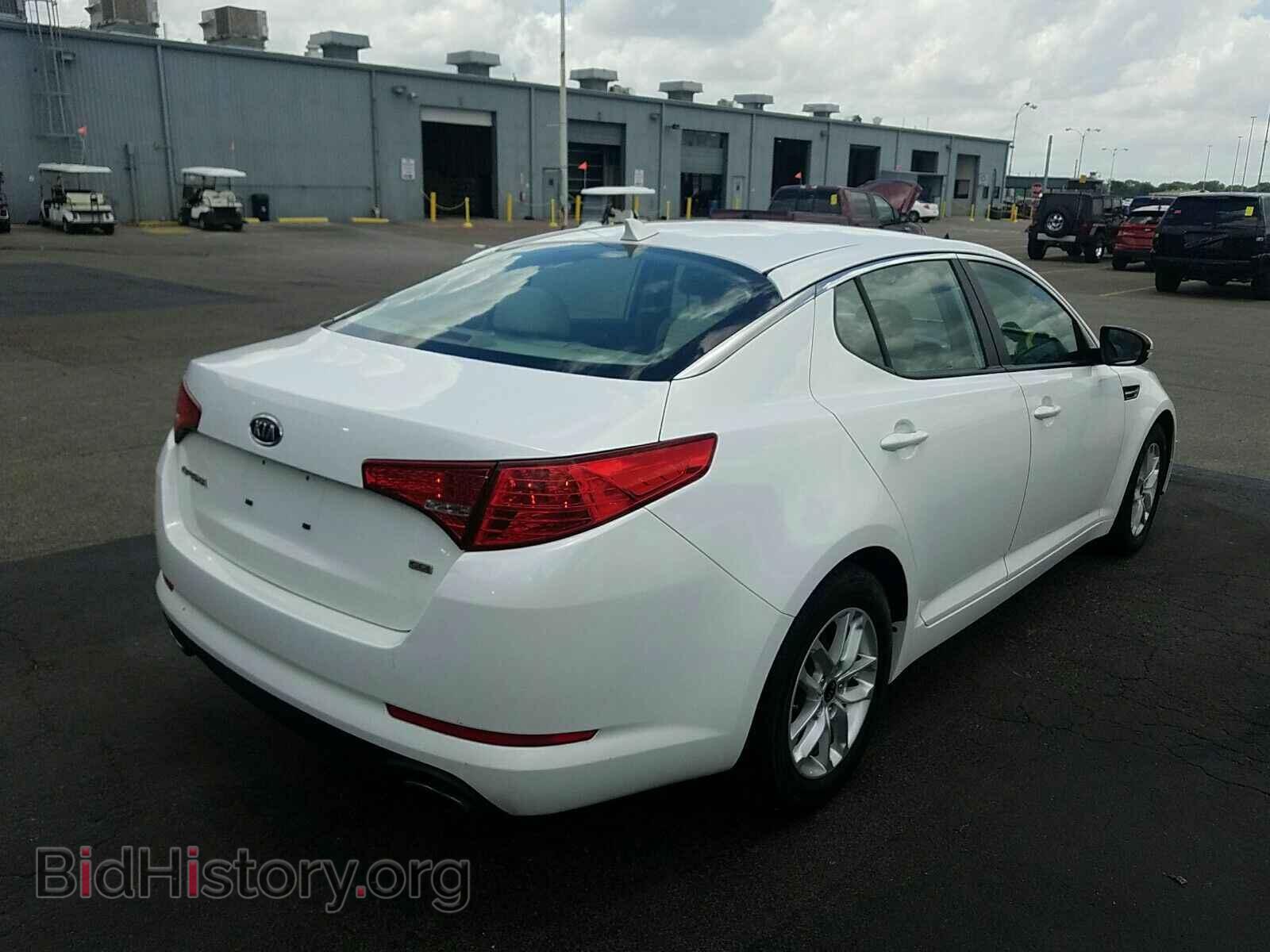 2011 Kia Optima - VIN: KNAGM4A75B5122426 - Фото 2