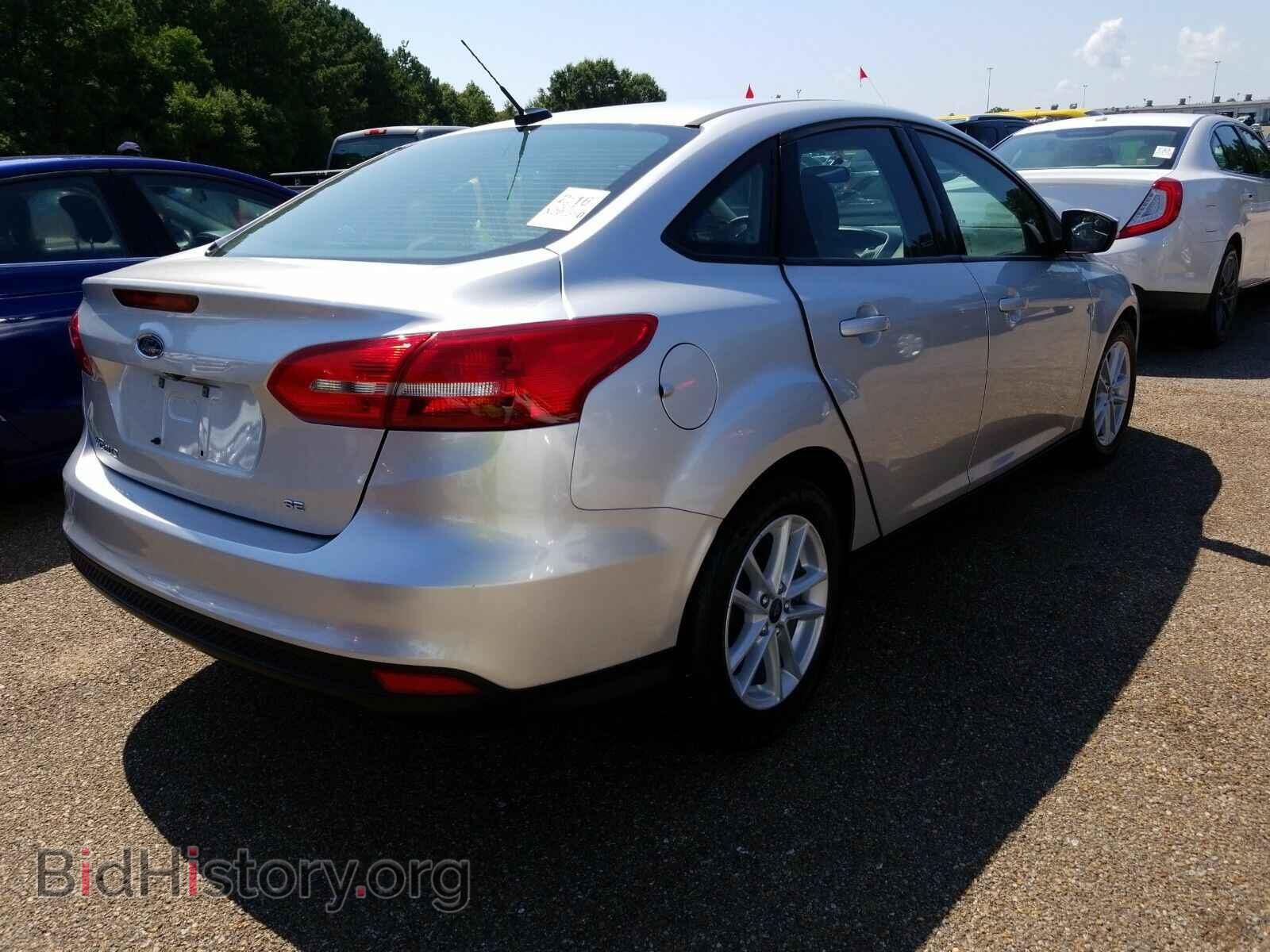 2017 Ford Focus - VIN: 1FADP3F20HL337890 - Фото 2