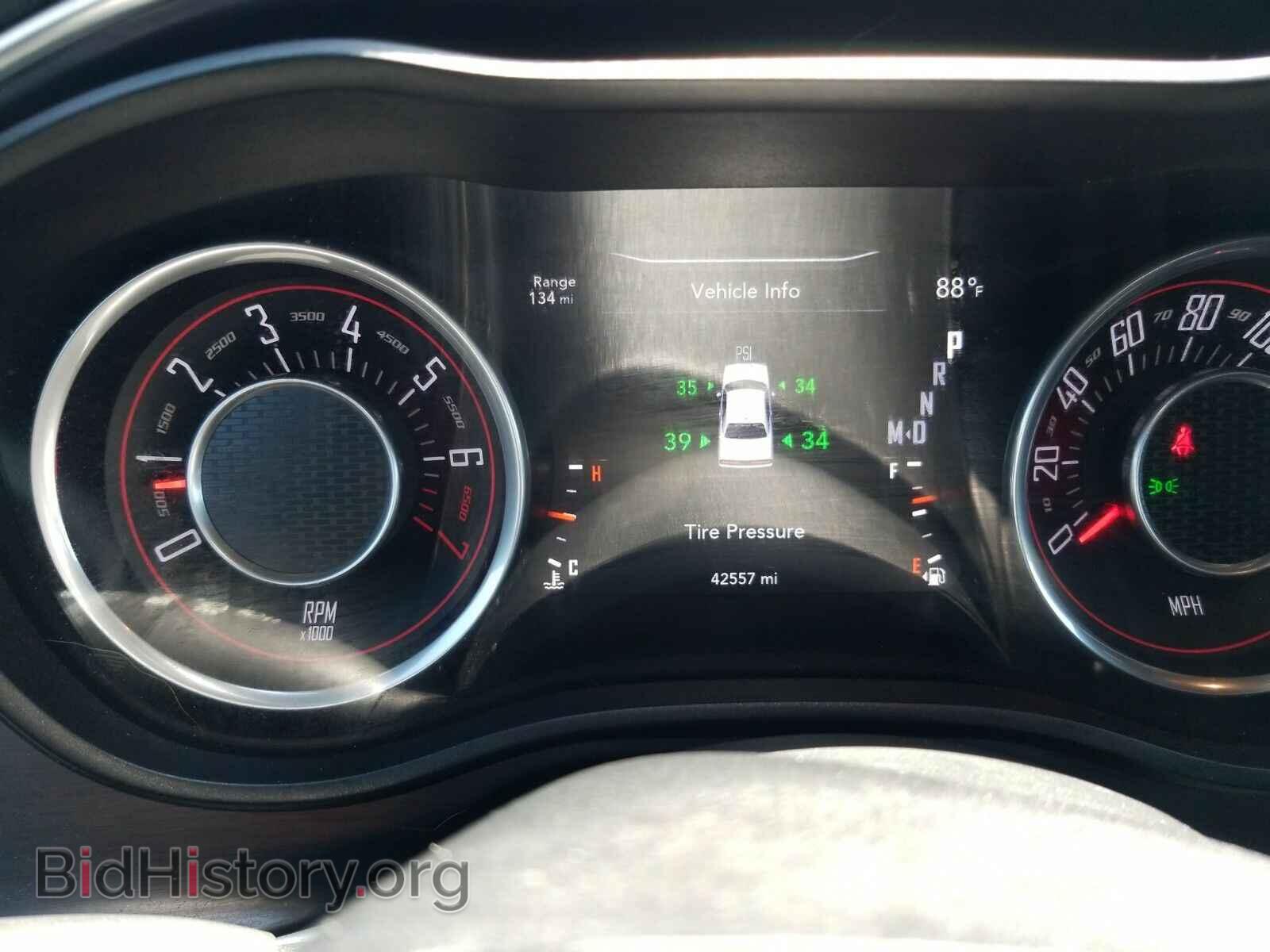 2016 Dodge Challenger - VIN: 2C3CDZAG0GH131182 - Photo 5