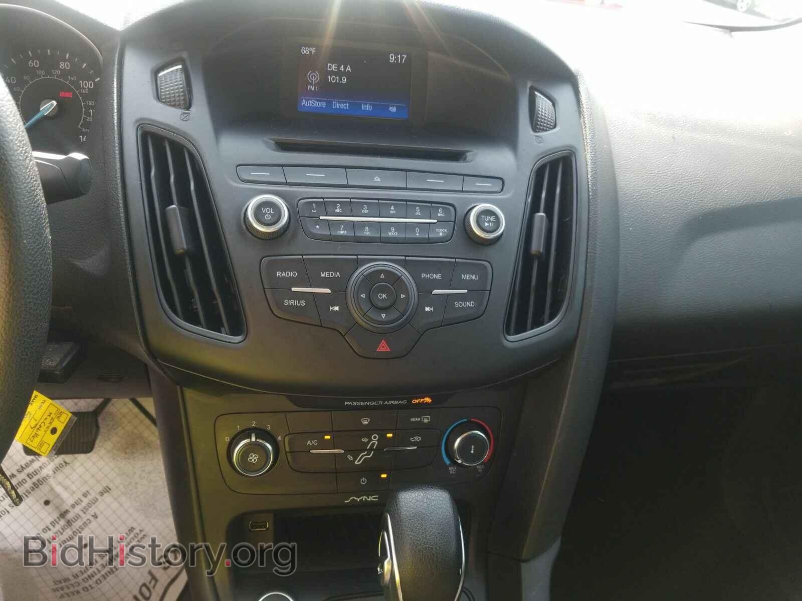 2017 Ford Focus - VIN: 1FADP3F20HL206152 - Фото 4