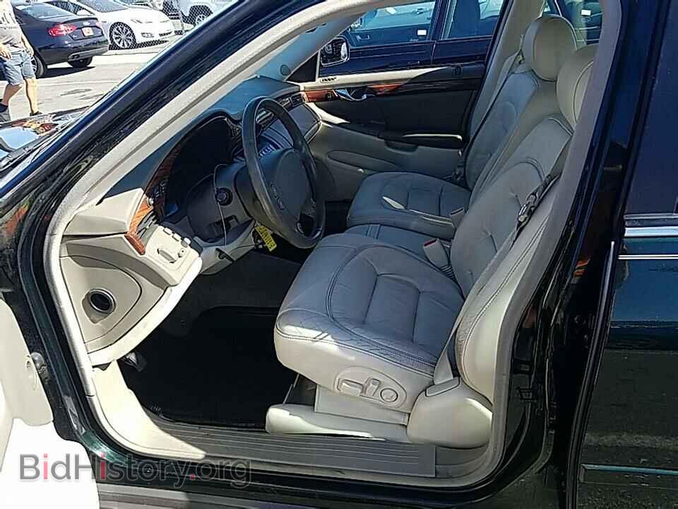2000 Cadillac DeVille - VIN: 1G6KD54Y7YU331059 - Photo 3