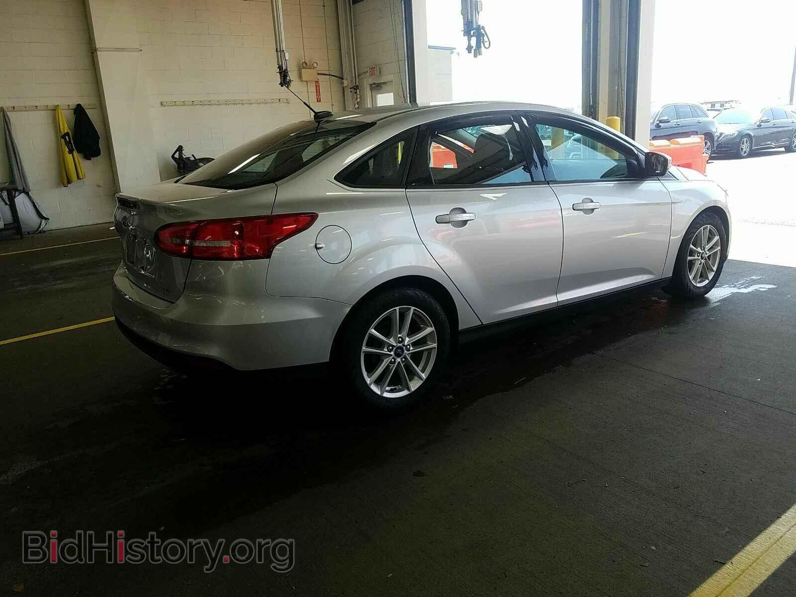 2016 Ford Focus - VIN: 1FADP3F27GL313245 - Photo 2