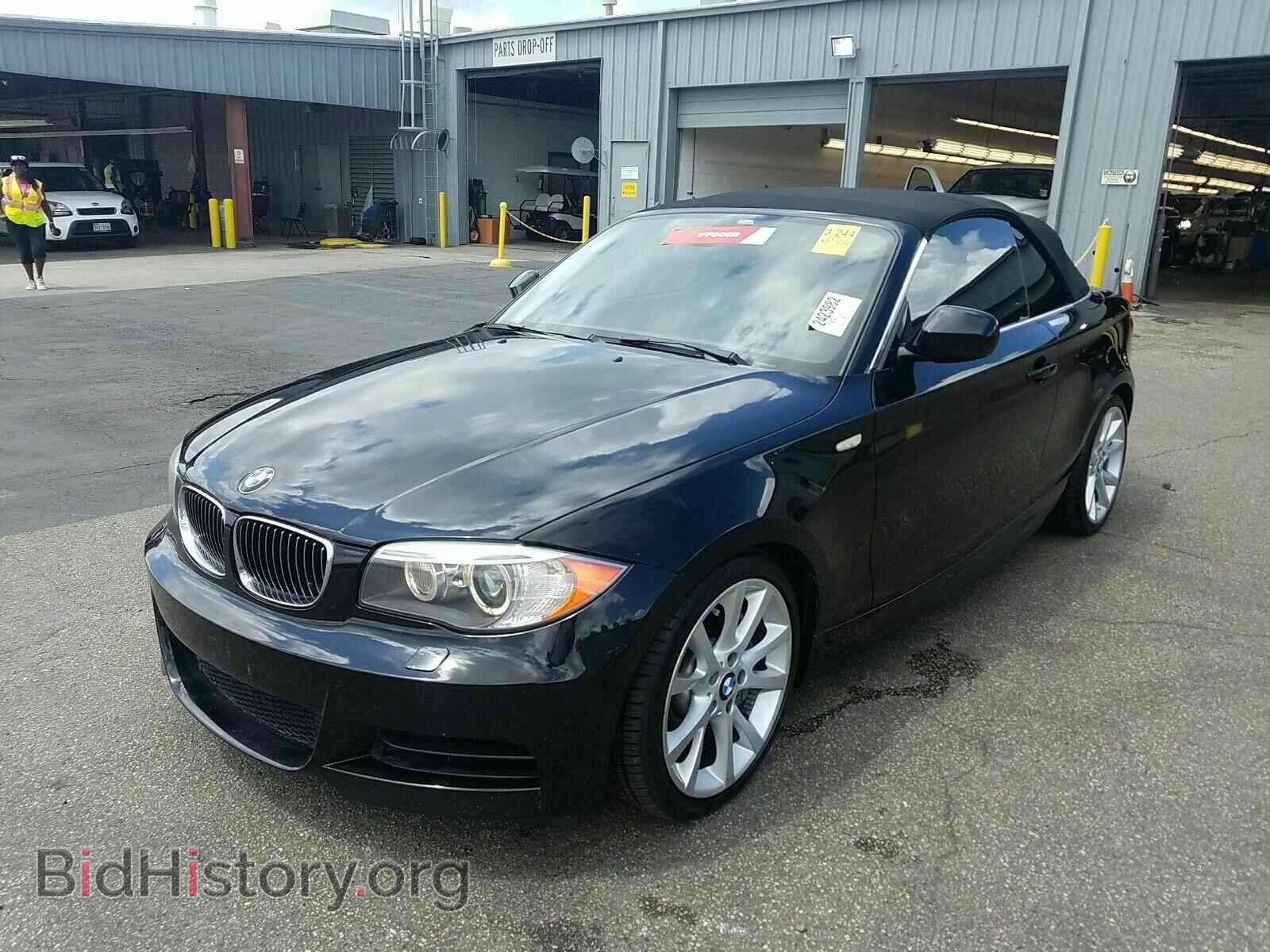 Фотография WBAUN7C53CVM25655 - BMW 1 Series 2012