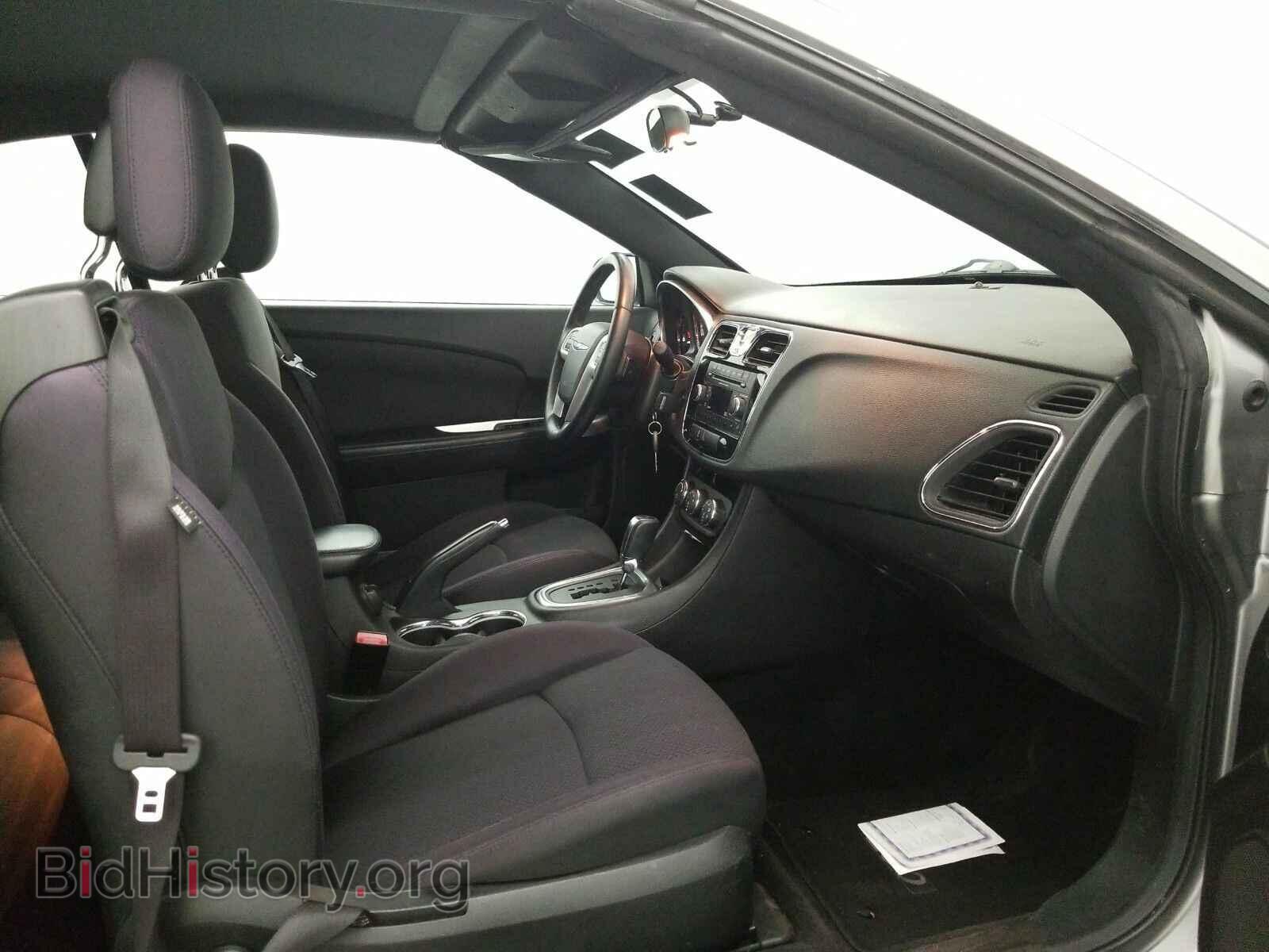2013 Chrysler 200 - VIN: 1C3BCBEB5DN755552 - Photo 8