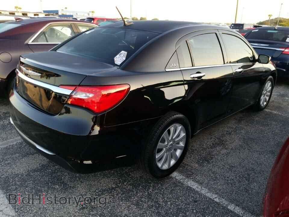 2014 Chrysler 200 - VIN: 1C3CCBCG7EN100281 - Фото 2