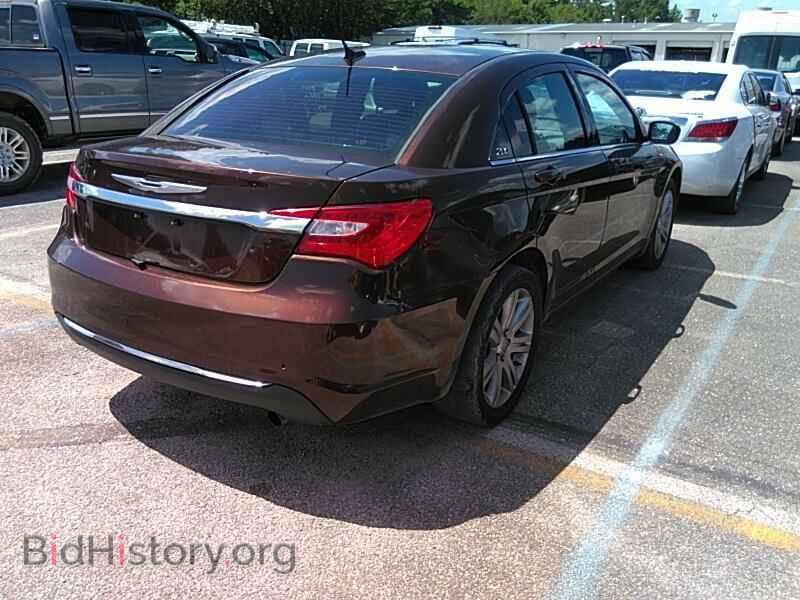 2013 Chrysler 200 - VIN: 1C3CCBBB4DN574984 - Фото 2