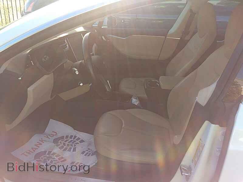 2015 Tesla Model S - VIN: 5YJSA1E26FF107828 - Photo 3