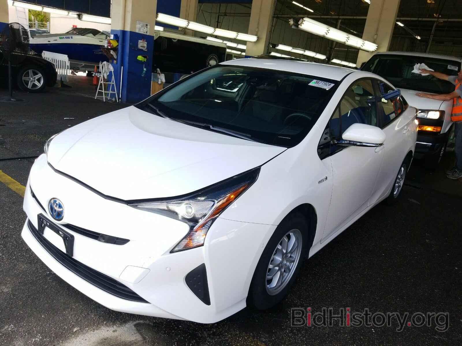 Photo JTDKBRFU1J3061715 - Toyota Prius 2018