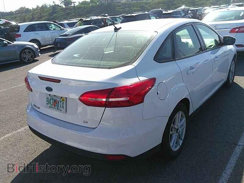 2018 Ford Focus - VIN: 1FADP3F28JL225165 - Фото 2