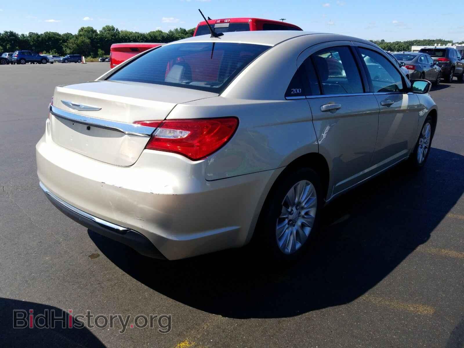 2014 Chrysler 200 - VIN: 1C3CCBABXEN146761 - Фото 2