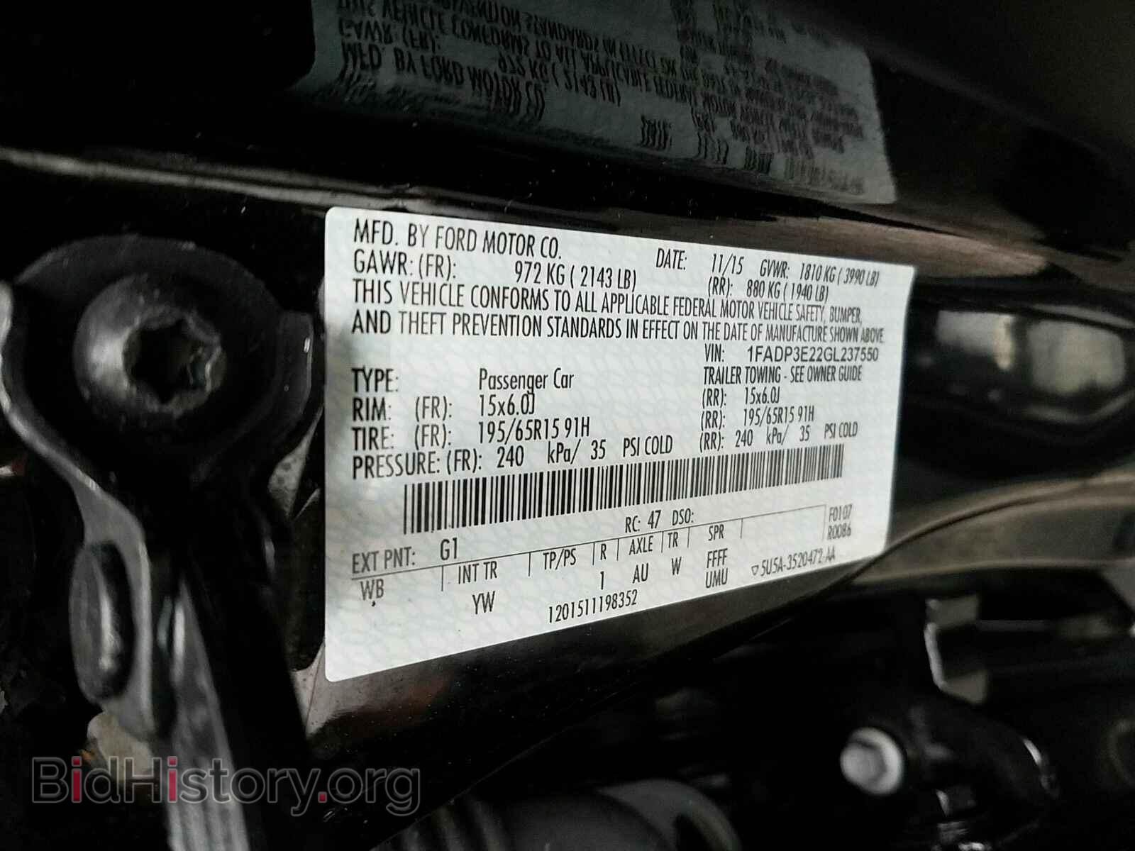 2016 Ford Focus - VIN: 1FADP3E22GL237550 - Photo 6