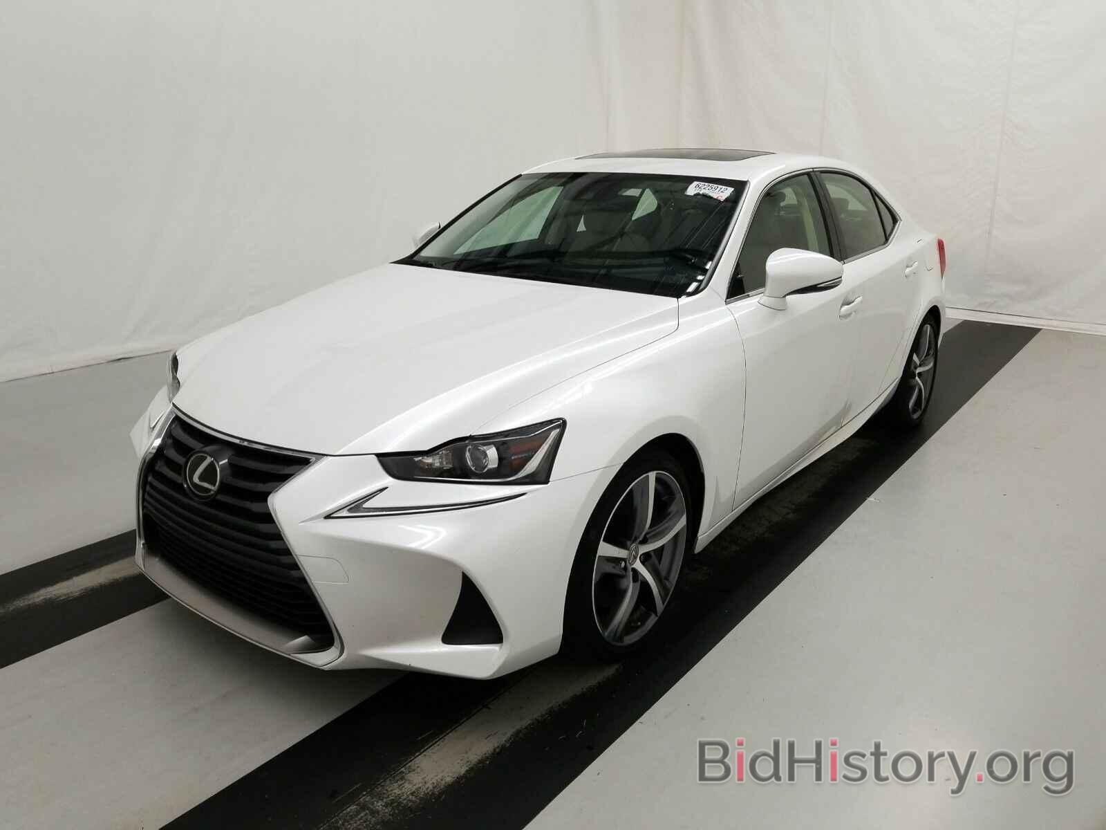 Photo JTHCM1D25H5018039 - Lexus IS 2017