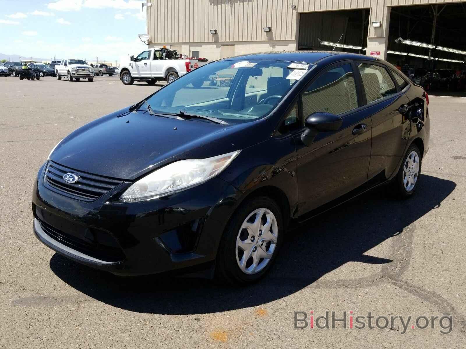 Photo 3FADP4AJ7DM129437 - Ford Fiesta 2013