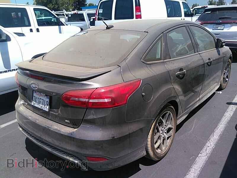 2015 Ford Focus - VIN: 1FADP3F24FL232086 - Photo 2