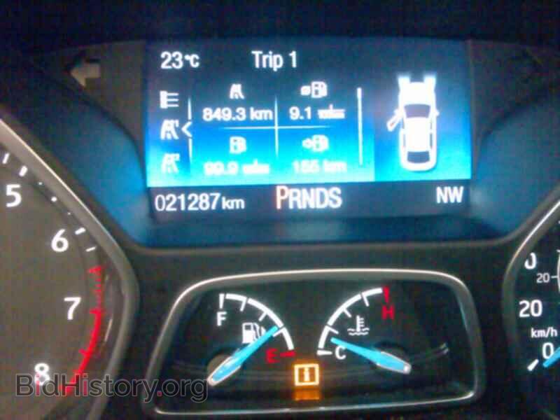 2018 Ford Focus - VIN: 1FADP3F29JL218595 - Фото 5