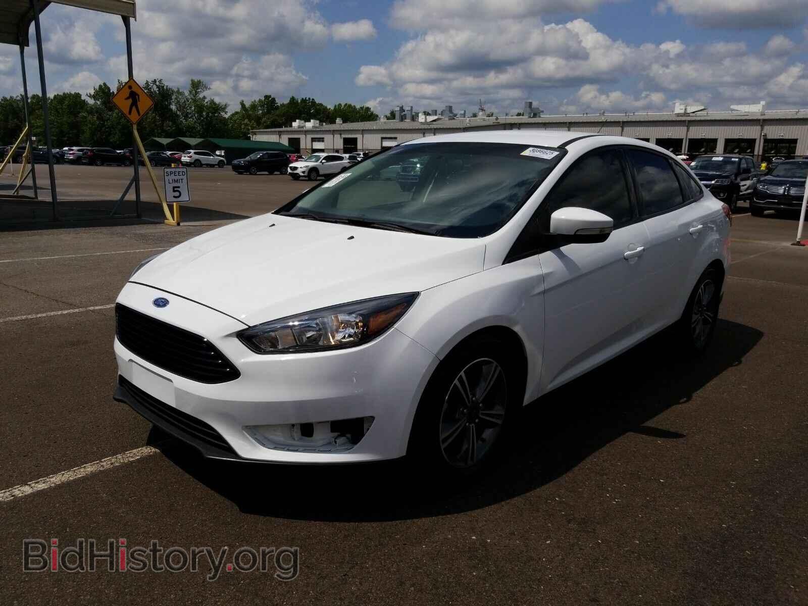 Фотография 1FADP3FEXGL260065 - Ford Focus 2016