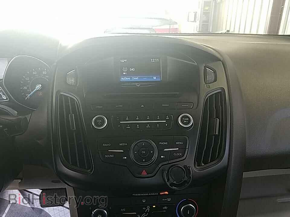 2015 Ford Focus - VIN: 1FADP3F20FL324036 - Фото 4