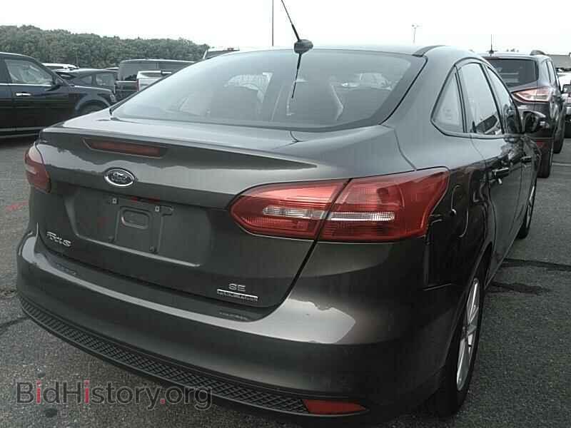 2016 Ford Focus - VIN: 1FADP3F27GL371999 - Фото 2