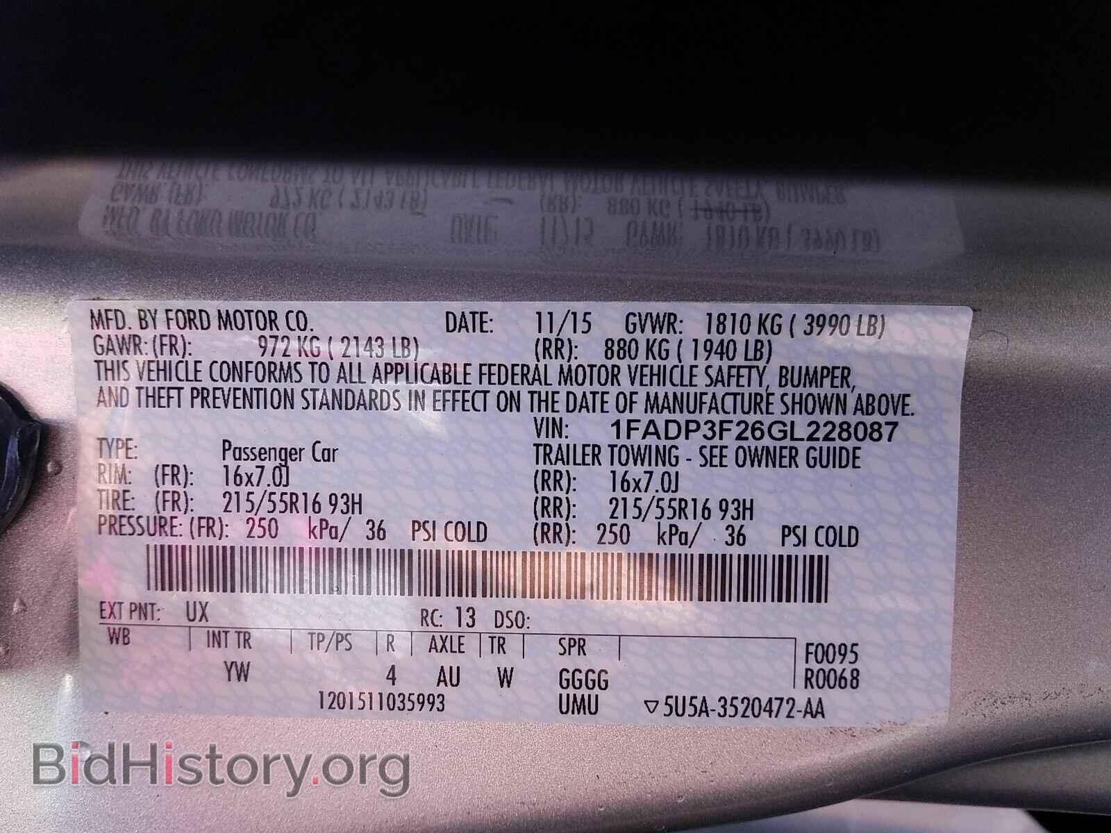 2016 Ford Focus - VIN: 1FADP3F26GL228087 - Photo 6