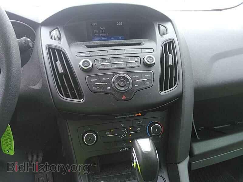 2016 Ford Focus - VIN: 1FADP3K22GL237701 - Фото 4