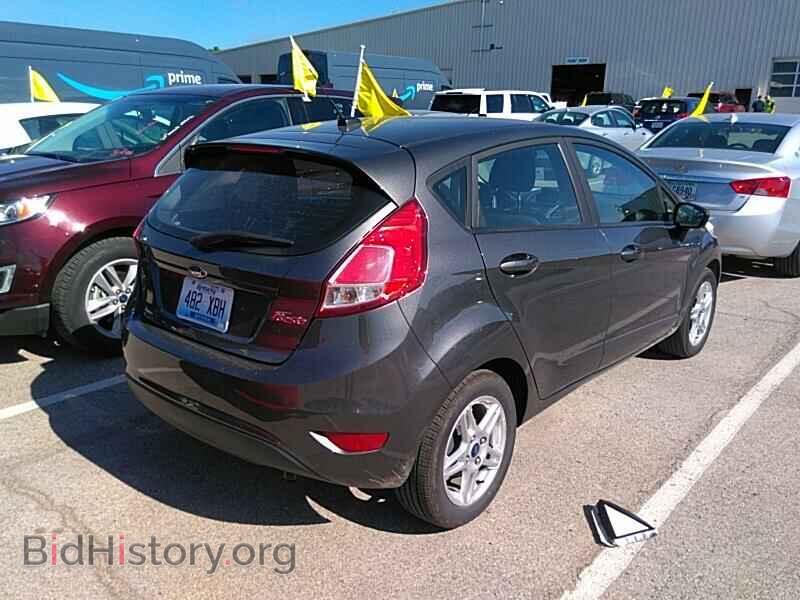 2017 Ford Fiesta - VIN: 3FADP4EJ9HM135675 - Фото 2