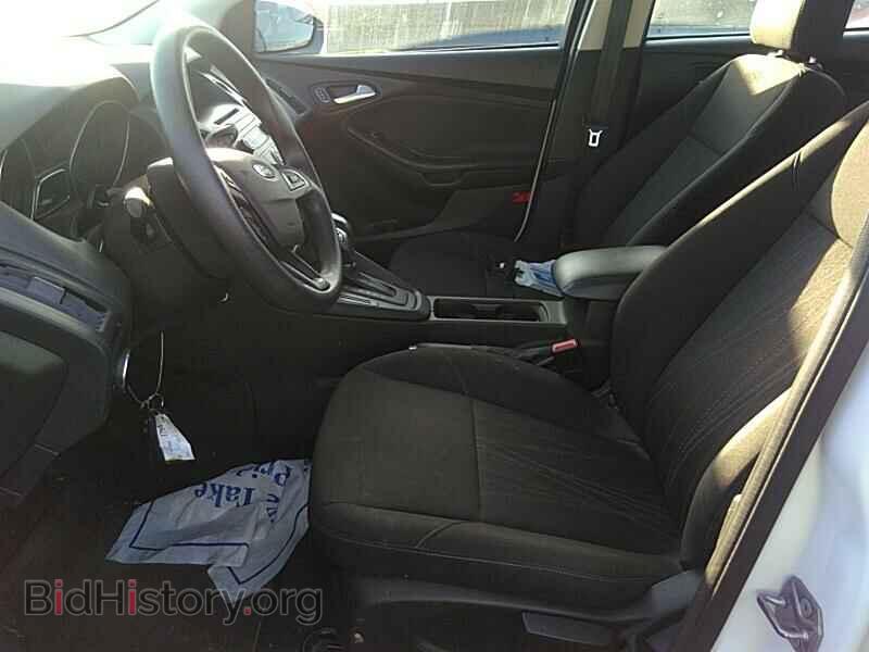 2016 Ford Focus - VIN: 1FADP3F26GL242961 - Фото 3
