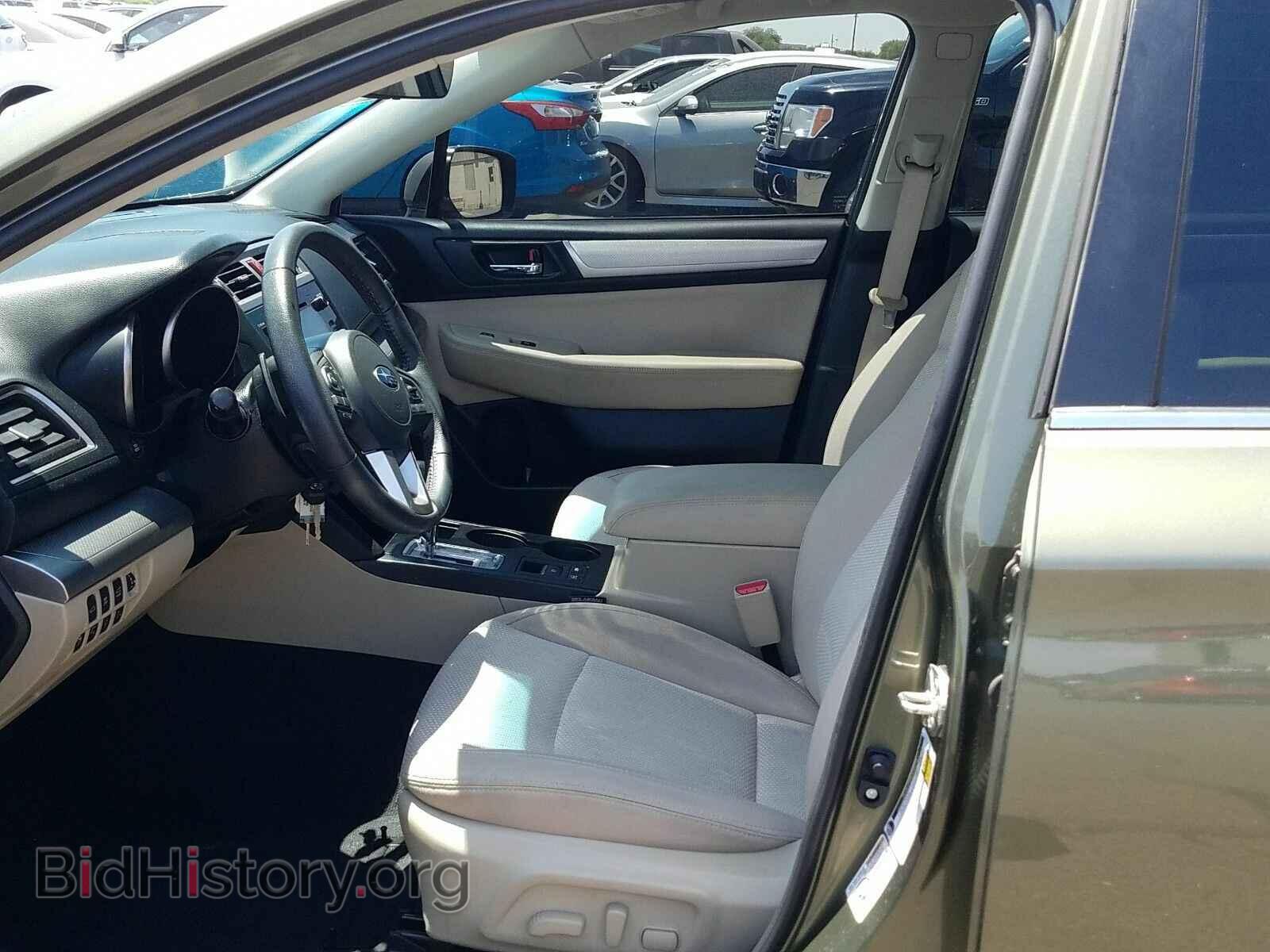 2017 Subaru Outback - VIN: 4S4BSAFC8H3302748 - Фото 3